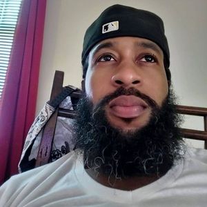 Meet your Posher, Avery